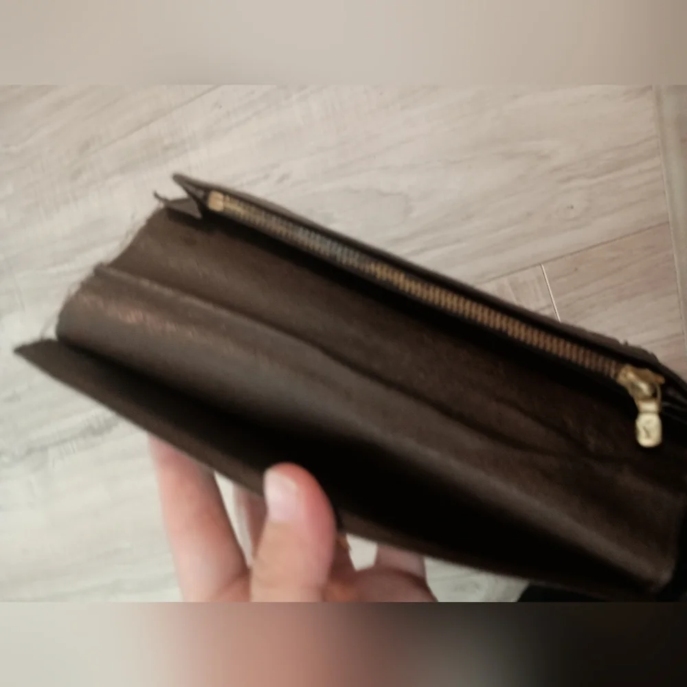 Authentic Louis Vuitton Damier Wallet Brown for Men's Wallets